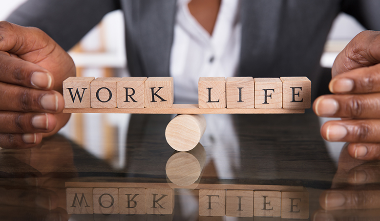 Best hybrid remote work schedule means a work-life balance