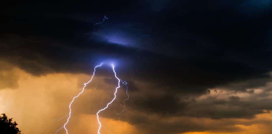 storm chasing niche site ideas